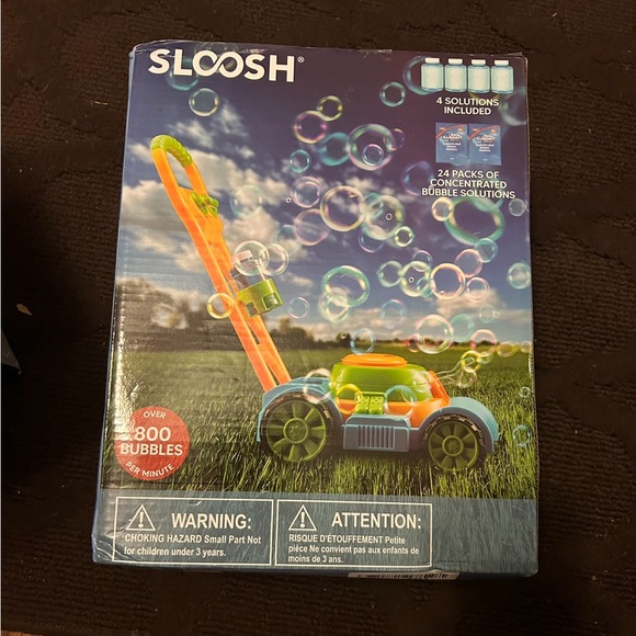 Blue Kids 👦🏻👧🏻 Bubble 🫧 Blowing Lawn Mower with 4 x 4 oz Bubble 🫧 Solution - Picture 3 of 7